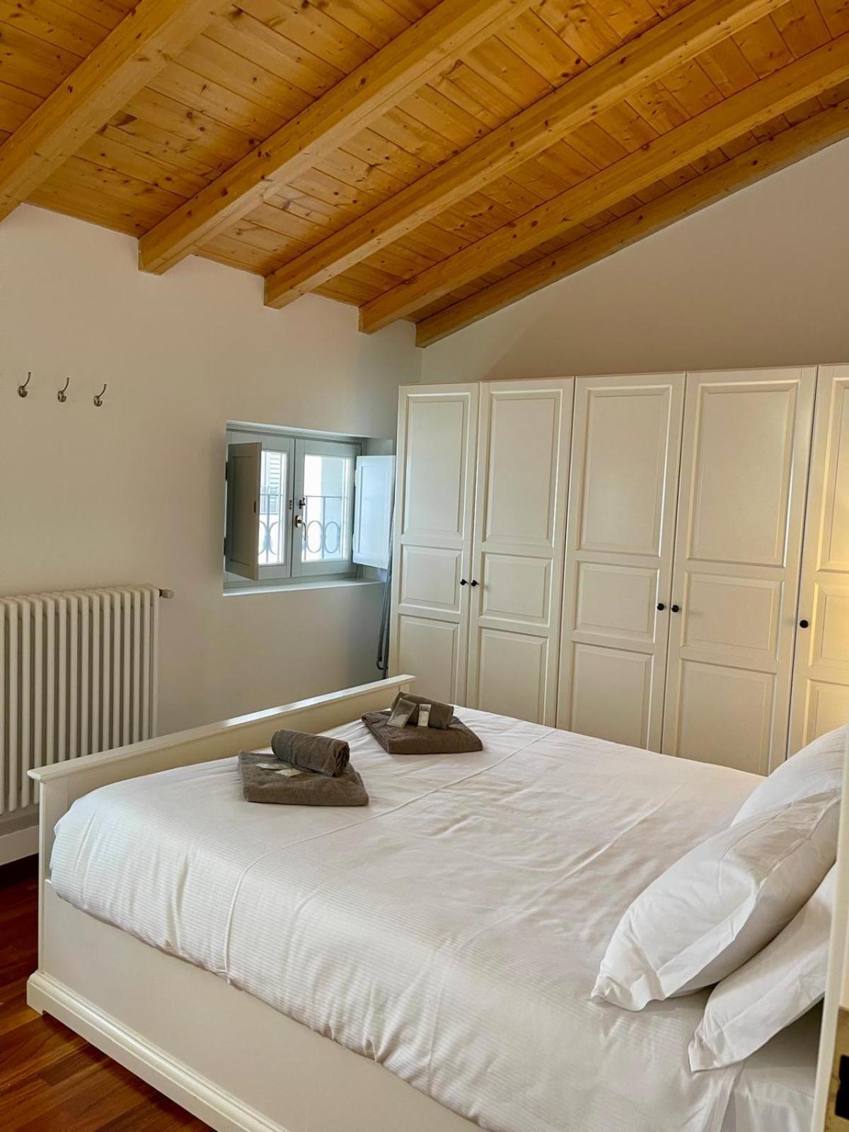 Calicantus Apartments Atena 科莫 外观 照片