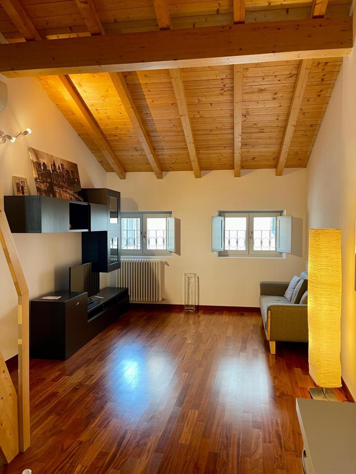 Calicantus Apartments Atena 科莫 外观 照片
